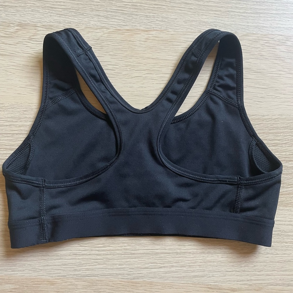 LAST CHANCE 🪩 Nike Sports Bra • EUC - Picture 4 of 6